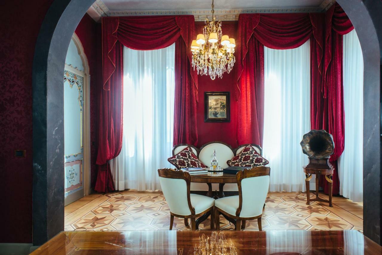 Relais & Chateaux Villa Crespi Орта-Сан-Джулио Экстерьер фото